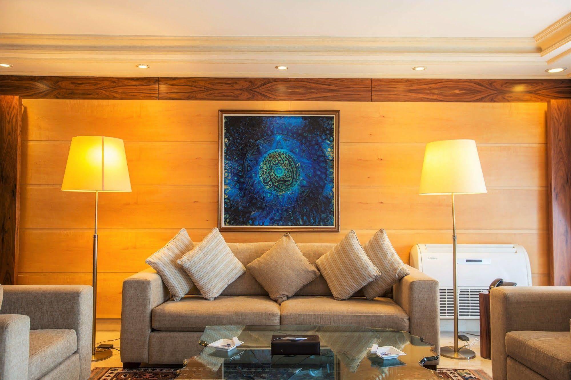 Lahoya Suites Beirut Esterno foto