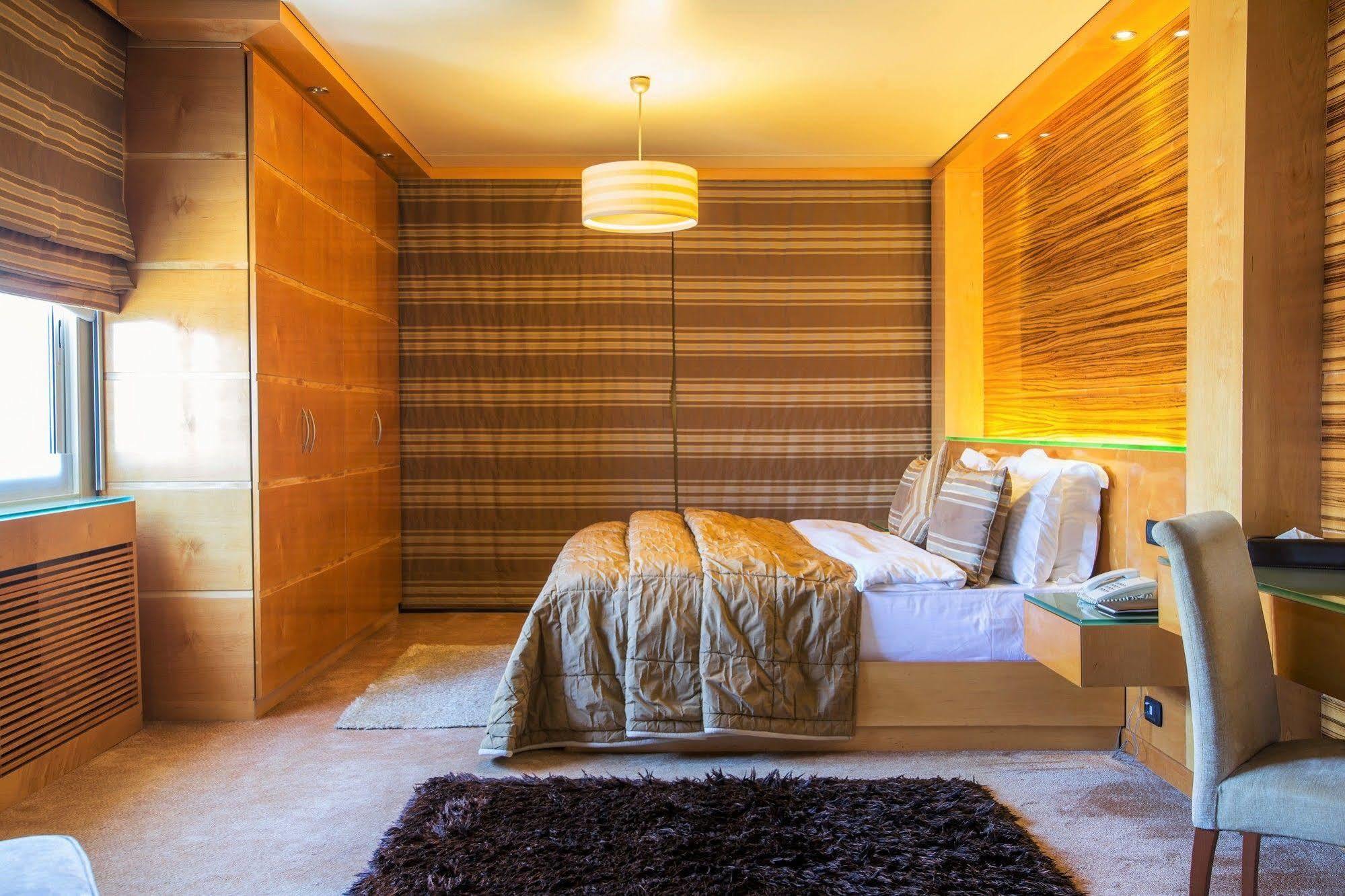 Lahoya Suites Beirut Esterno foto