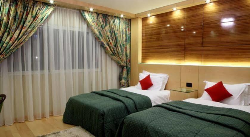 Lahoya Suites Beirut Esterno foto